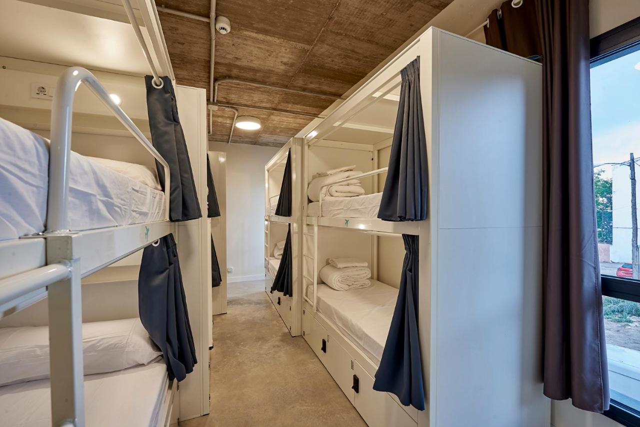 Hostelfly Madrid Luaran gambar