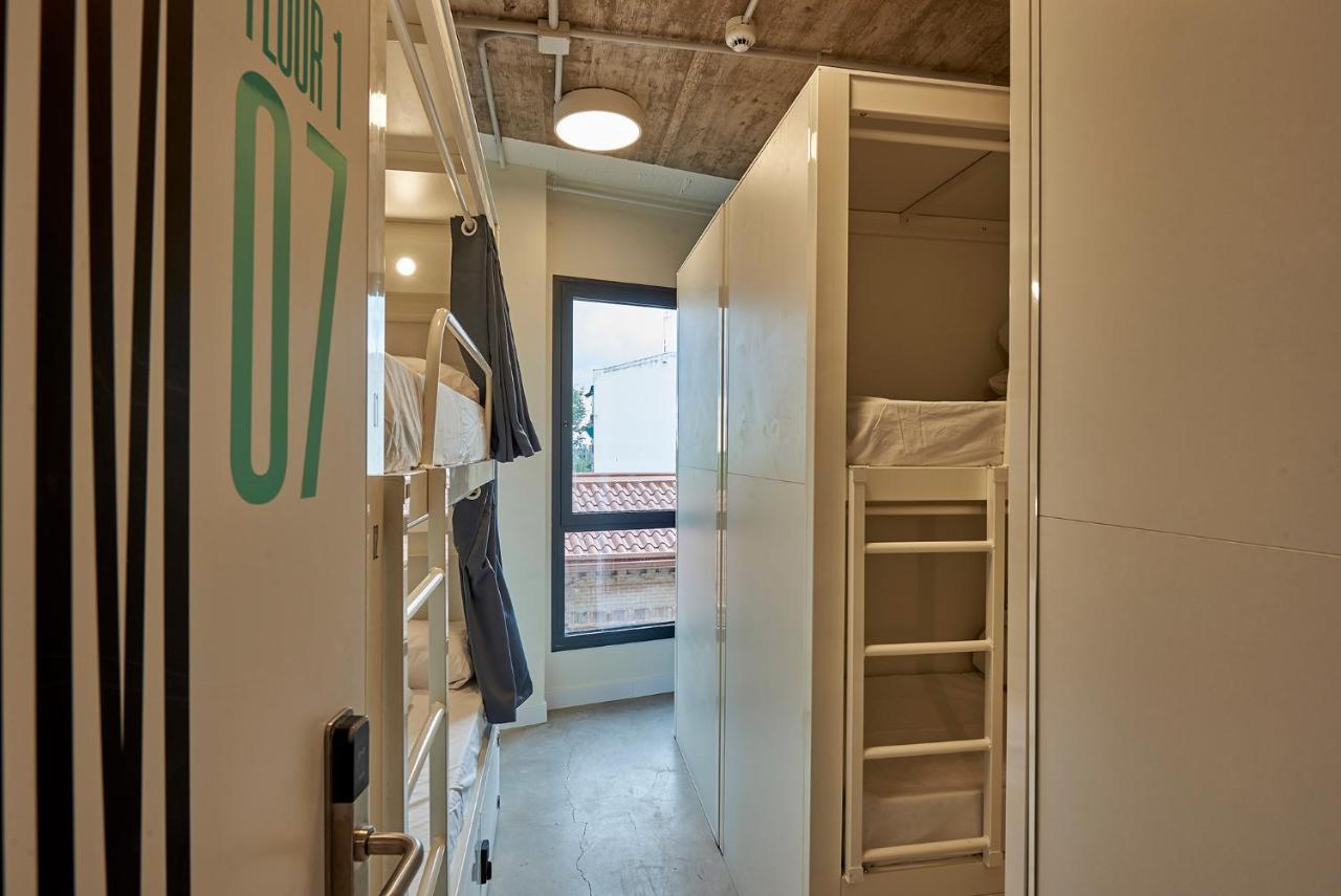 Hostelfly Madrid Luaran gambar